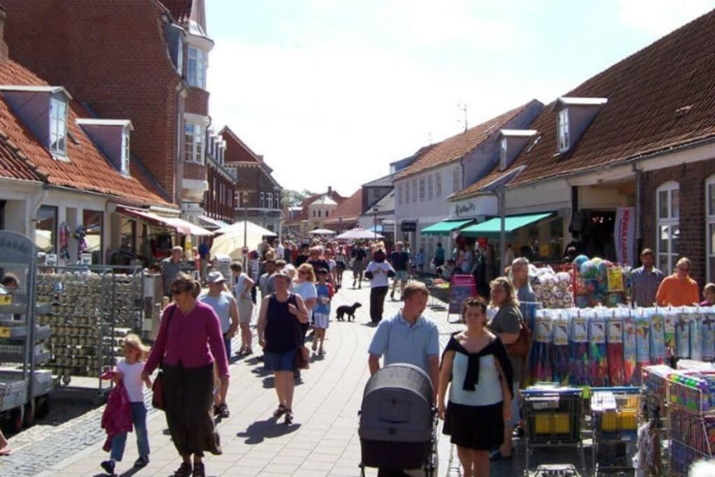 Hyggeligt Lille Byhus Lige Mellem Havnen Og Bytorv Ringkobing Ngoại thất bức ảnh